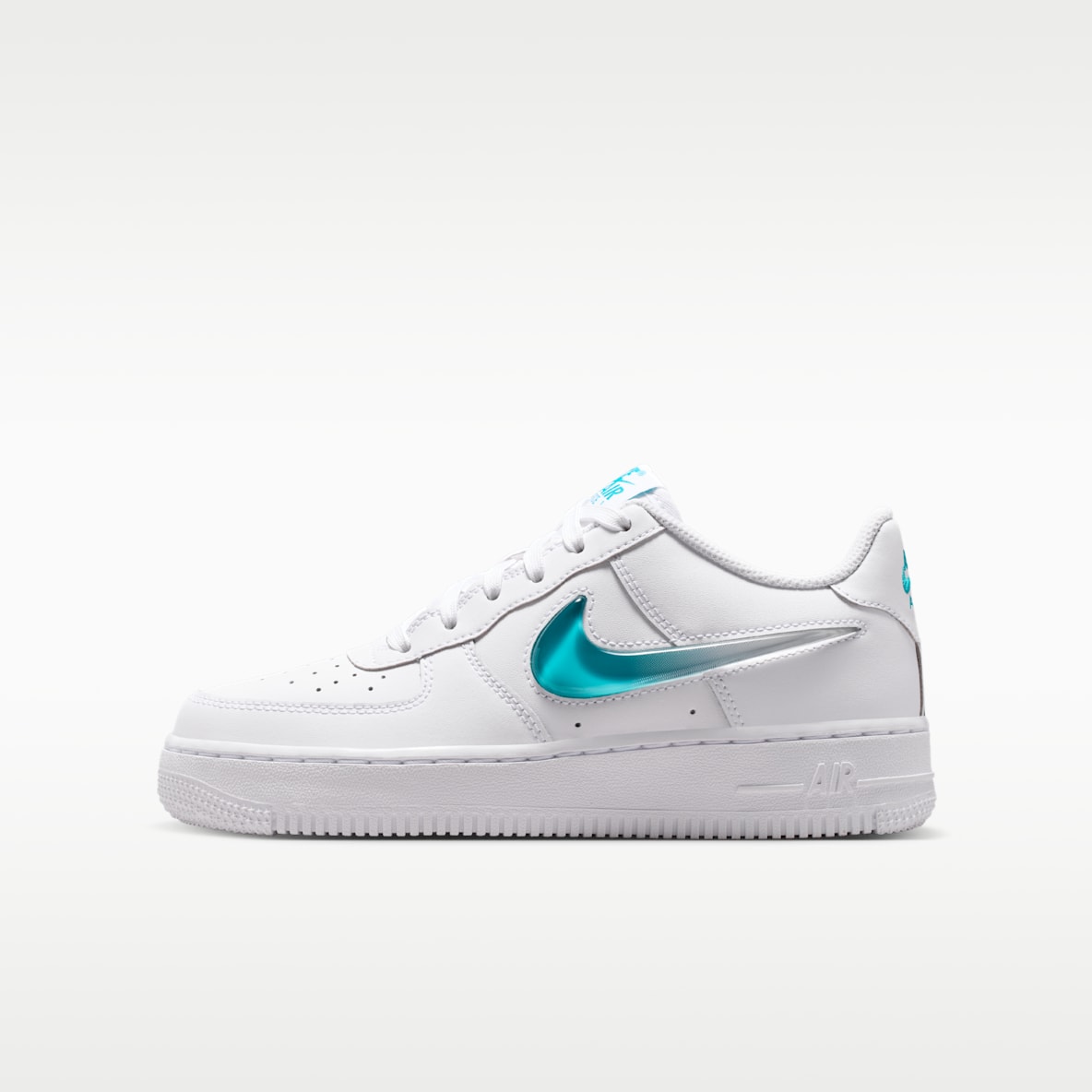 White Air Force 1. Nike CA